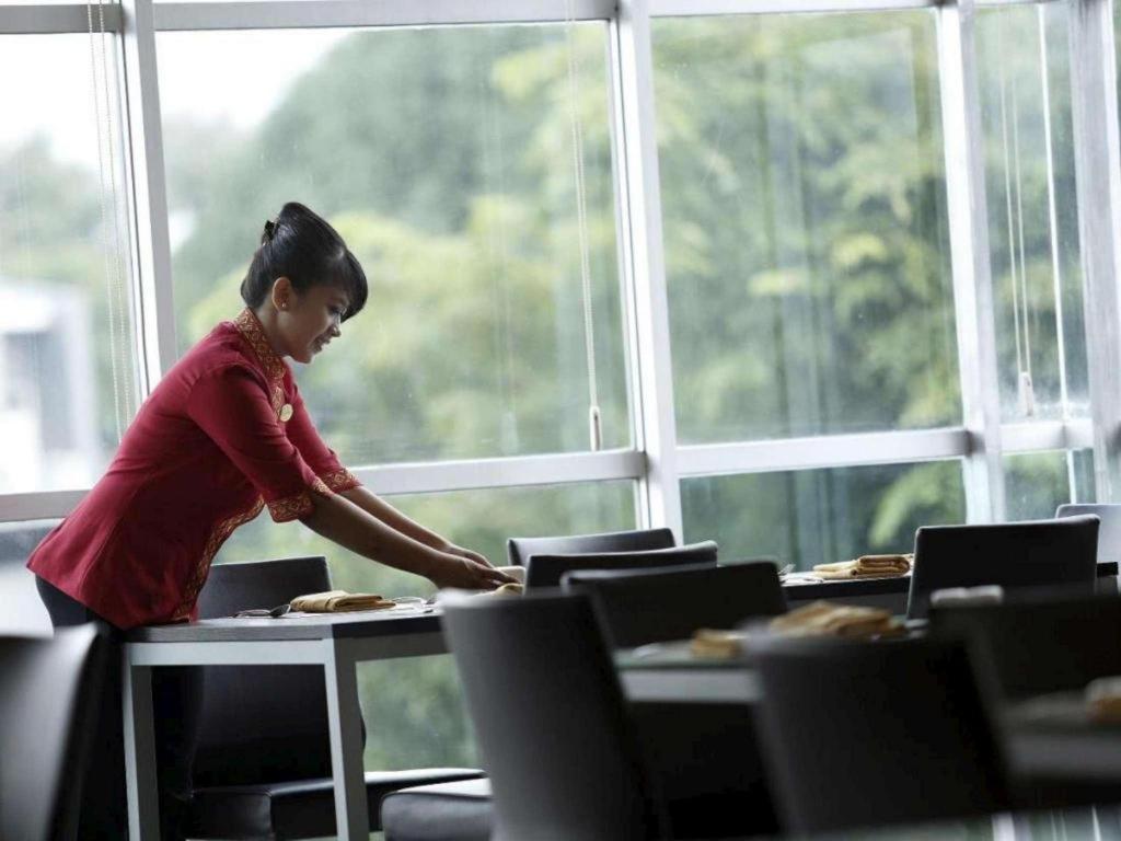 Hotel Santika Makassar Dış mekan fotoğraf