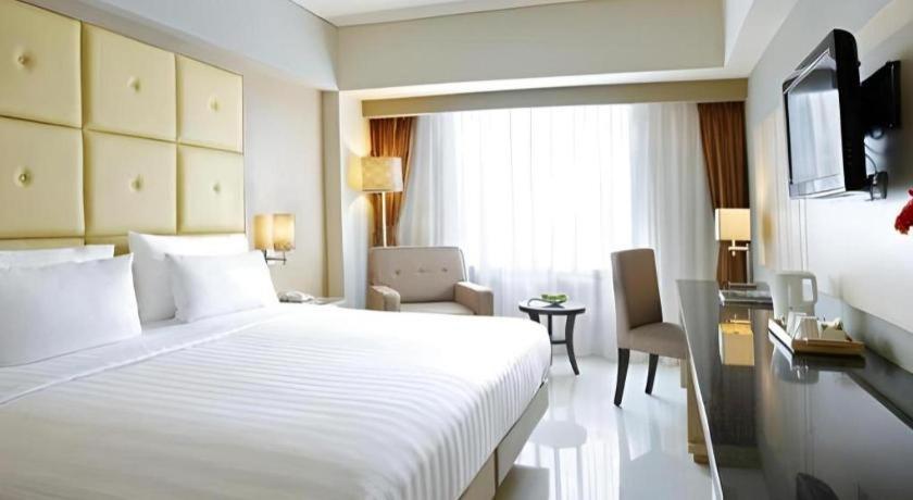 Hotel Santika Makassar Dış mekan fotoğraf