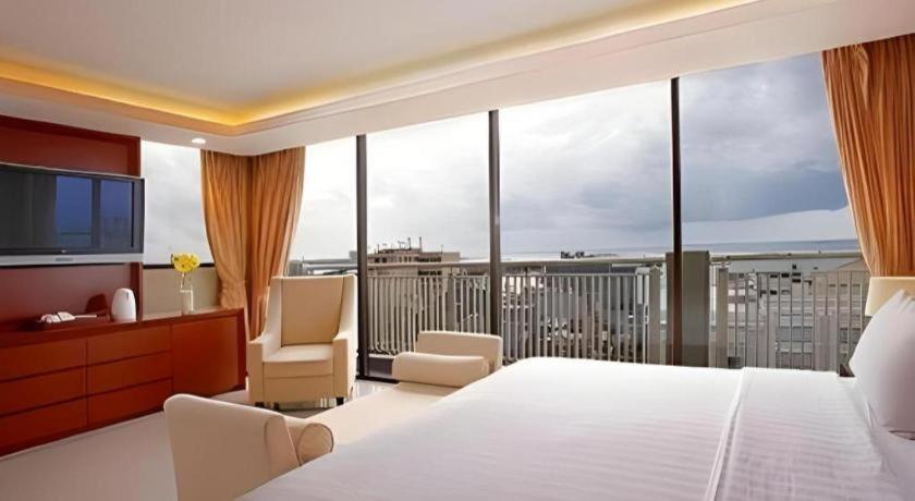 Hotel Santika Makassar Dış mekan fotoğraf