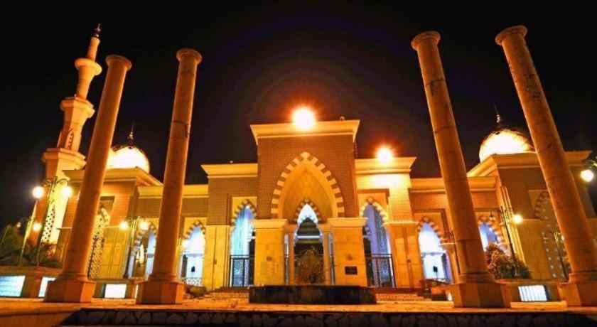 Hotel Santika Makassar Dış mekan fotoğraf