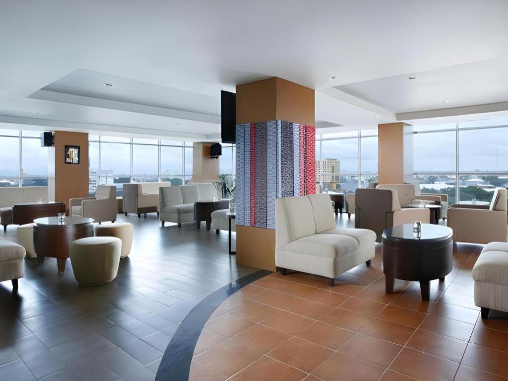 Hotel Santika Makassar Dış mekan fotoğraf