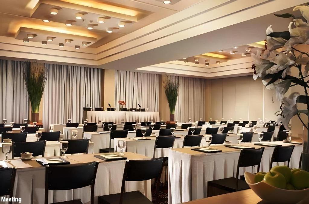 Hotel Santika Makassar Dış mekan fotoğraf